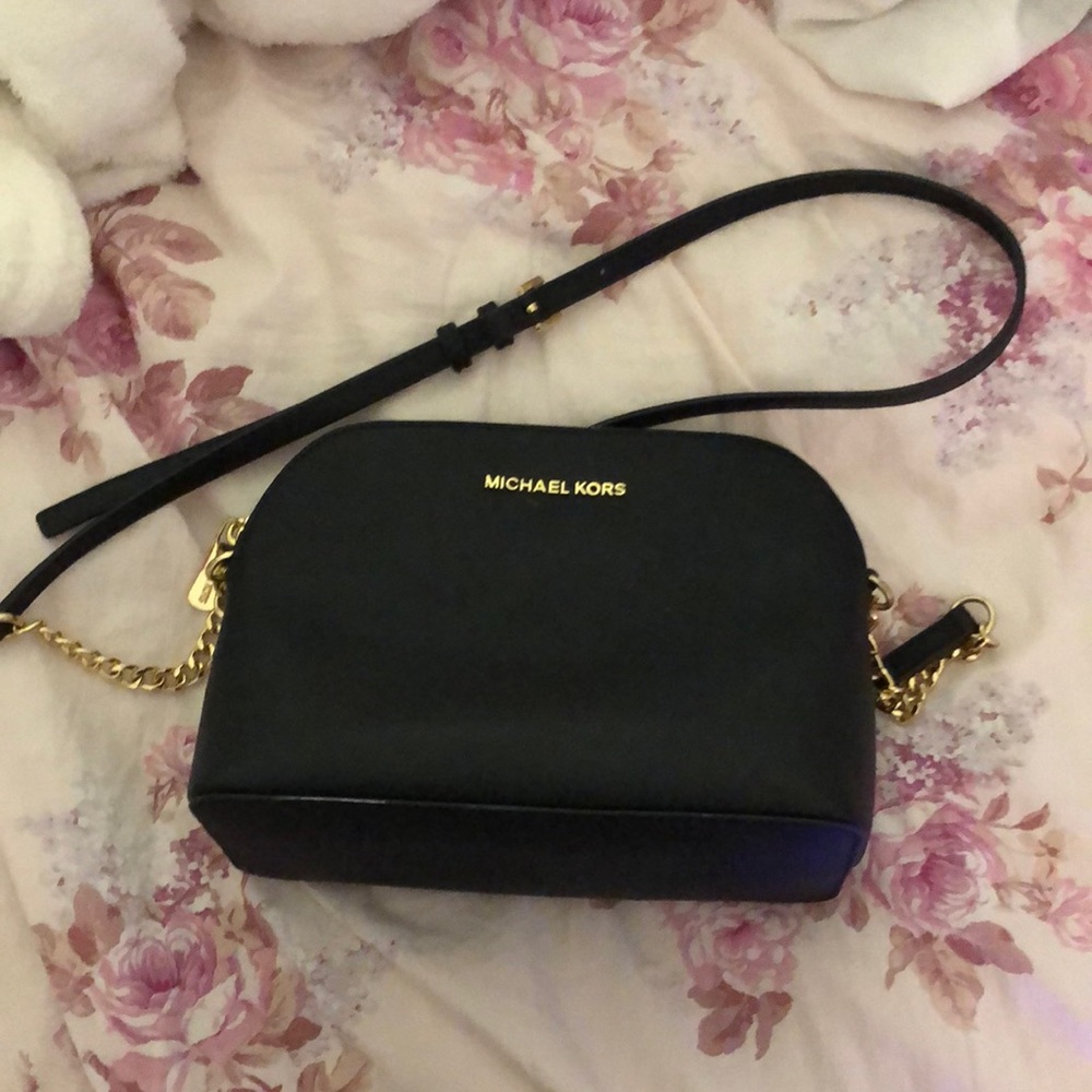BARELY USED Black Michael Kors Crossbody Bag
